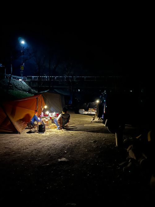 バレンタイン？なんだそれキャンプ⛺️ 美濃田の淵キャンプ場 グループキャンプ フリーサイト 平和☮️さんのキャンプブログ CAMPiii（キャンピー） -キャンプ専用SNS キャンプのすべてがここに集まる-