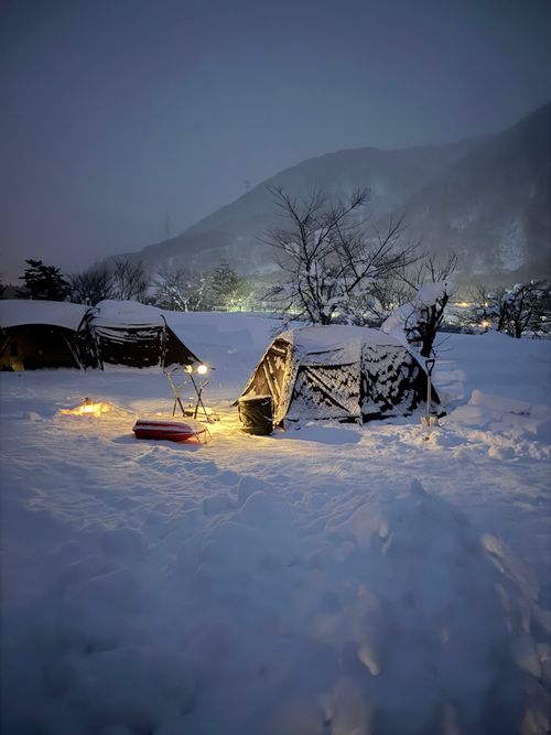 ひらせ雪中 白川郷ひらせ温泉キャンプサイト グループキャンプ フリーサイト atelierさんのキャンプブログ CAMPiii（キャンピー） -キャンプ専用SNS キャンプのすべてがここに集まる-