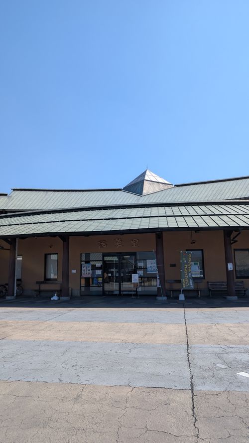 春の熊本でお花見ファミグル🌸🏕️🌸 ゆのまえグリーンパレス ファミリーキャンプ グループキャンプ 区画サイト オートサイト ヒゲキャンさんのキャンプブログ CAMPiii（キャンピー） -キャンプ専用SNS キャンプのすべてがここに集まる-