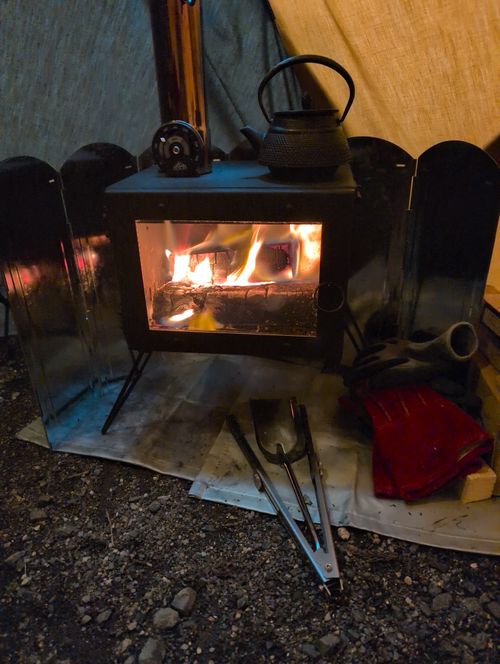 今日はマルエフな気分(^^) 岩倉ファームパークキャンプ場 ソロキャンプ フリーサイト ともっちさんのキャンプブログ CAMPiii（キャンピー） -キャンプ専用SNS キャンプのすべてがここに集まる-