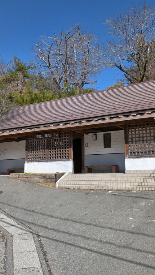 山散歩キャンプ ともえ川Park グループキャンプ 区画サイト オートサイト IZUIZUさんのキャンプブログ CAMPiii（キャンピー） -キャンプ専用SNS キャンプのすべてがここに集まる-