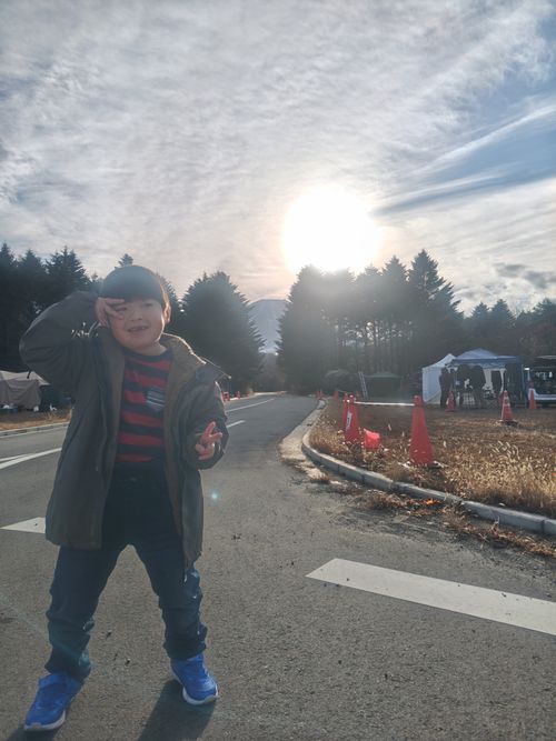 初めましてと、お久しぶり。2年ぶりのミリキャン参加。 富士本栖湖リゾート グループキャンプ フリーサイト HARUMAGEDONさんのキャンプブログ CAMPiii（キャンピー） -キャンプ専用SNS キャンプのすべてがここに集まる-