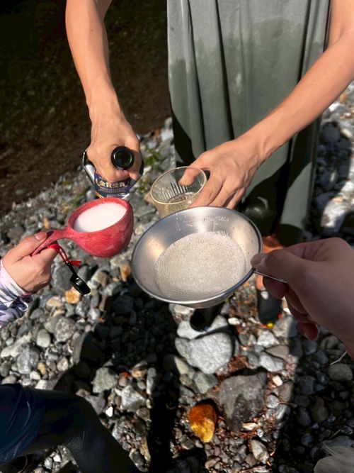 いいオトナだけど全力で川遊びをするためのキャンプ!!! 道志渓谷キャンプ場 グループキャンプ 区画サイト ぷりんさんのキャンプブログ CAMPiii(キャンピー) -キャンプ専用SNS キャンプのすべてがここに集まる-