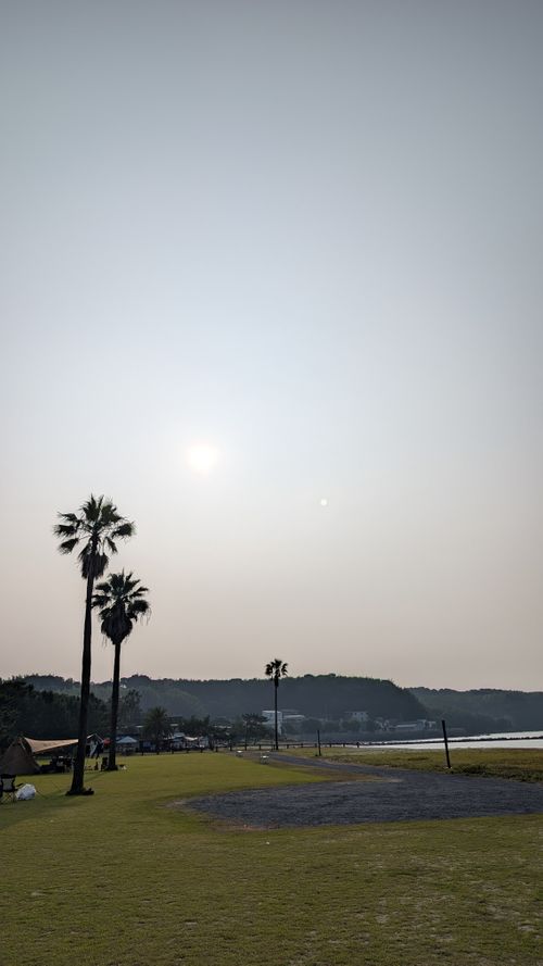 夏は○○○にご用心 野遊び浜キャンプ場 ファミリーキャンプ グループキャンプ フリーサイト ヒゲキャンさんのキャンプブログ CAMPiii（キャンピー） -キャンプ専用SNS キャンプのすべてがここに集まる-