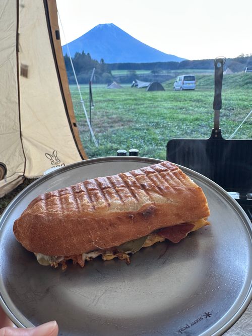 ふもとっぱらキャンプ場 ふもとっぱらキャンプ場 ファミリーキャンプ フリーサイト あやぴさんのキャンプブログ CAMPiii(キャンピー) -キャンプ専用SNS キャンプのすべてがここに集まる-