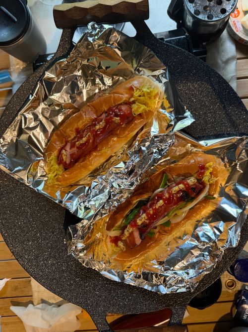 近場でキャンプ かいづか いぶき温泉 ファミリーキャンプ 区画サイト yoji@campさんのキャンプブログ CAMPiii（キャンピー） -キャンプ専用SNS キャンプのすべてがここに集まる-