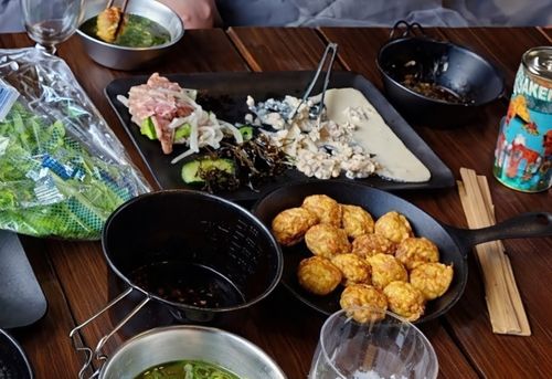 1年ぶりの、カレーの日 ふもとっぱらキャンプ場 ソロキャンプ グループキャンプ フリーサイト ぞのさんさんのキャンプブログ CAMPiii（キャンピー） -キャンプ専用SNS キャンプのすべてがここに集まる-