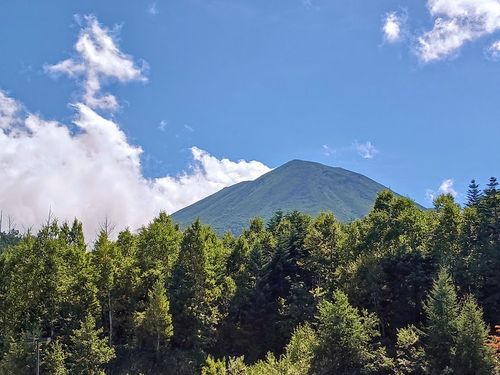  温泉を楽しみ、御岳と乗鞍を望む標高1400mの絶景キャンプで秋を食らう【Day2】参った(*_*;！ N.A.O.高山すずらん高原キャンプ場 ファミリーキャンプ オートサイト キャンピングカー vios outdoor'sさんのキャンプブログ CAMPiii（キャンピー） -キャンプ専用SNS キャンプのすべてがここに集まる-