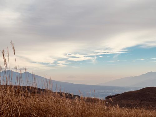 標高1500m天空のキャンプ場✩.*˚からの思い出の霧ヶ峰でフラット登山🚶🏽‍♂️🚶‍♀️ CAMP SKY FIELD-車山オートキャンプ場 区画サイト Jimko☆さんのキャンプブログ CAMPiii（キャンピー） -キャンプ専用SNS キャンプのすべてがここに集まる-