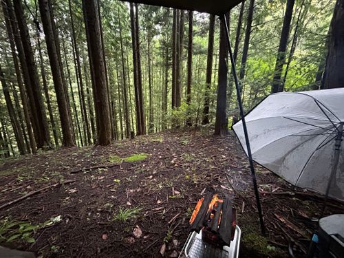 雨☔️の完ソロ🏕 ソロキャンプ フリーサイト Genさんのキャンプブログ CAMPiii（キャンピー） -キャンプ専用SNS キャンプのすべてがここに集まる-