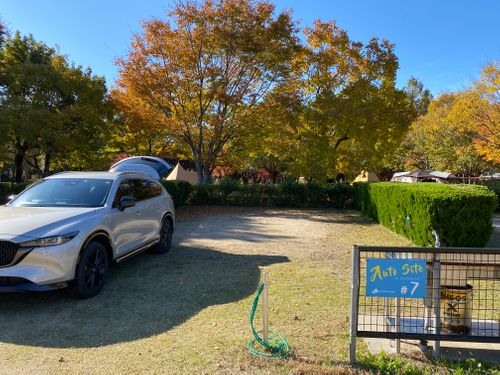 新幕から伊吹山を臨む グリーンパーク山東 ファミリーキャンプ 区画サイト だっちーさんのキャンプブログ CAMPiii（キャンピー） -キャンプ専用SNS キャンプのすべてがここに集まる-