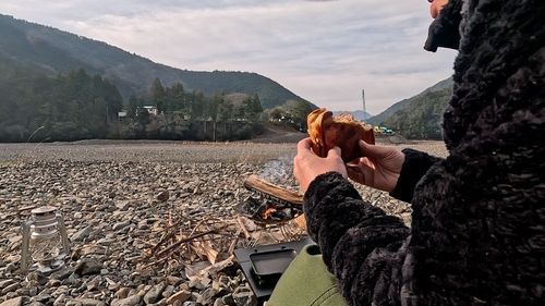 「4月から値上げ&hellip;なのにガラガラ&hellip;キャンプブーム終わった？三連休のキャンプ場で天ぷらキャンプ」【前編】つり橋の里キャンプ場。 つり橋の里キャンプ場 ソロキャンプ フリーサイト HOTさんのキャンプブログ CAMPiii（キャンピー） -キャンプ専用SNS キャンプのすべてがここに集まる-