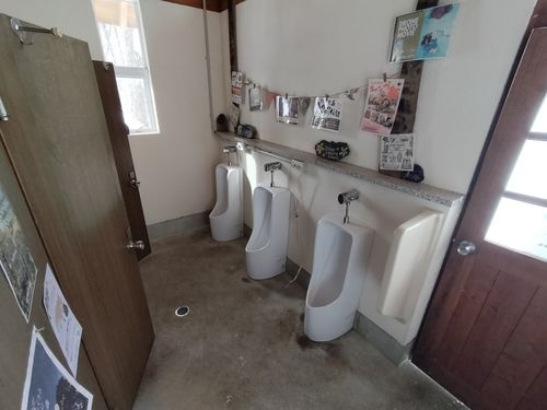 雪中が好きです 飛騨荘川 一色の森キャンプ場 ソロキャンプ グループキャンプ 区画サイト オートサイト たかたかぽんたさんのキャンプブログ CAMPiii（キャンピー） -キャンプ専用SNS キャンプのすべてがここに集まる-