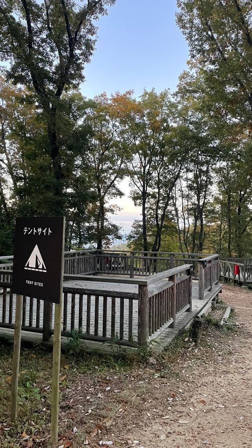 東大阪の夜景キャンプ！ 東大阪市立野外活動センター by RECAMP ファミリーキャンプ 区画サイト フォレキャンさんのキャンプブログ CAMPiii（キャンピー） -キャンプ専用SNS キャンプのすべてがここに集まる-