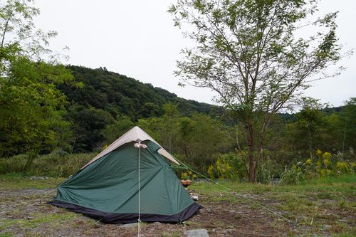 CAMPiii（キャンピー） 週末スナフキンさんのキャンプブログ 曇り徒歩ソロキャンプ 角田大橋河川敷