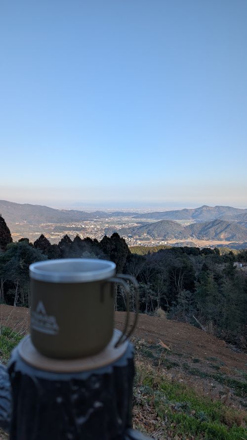 雪が解け　妻が目覚めた　誕生日🎂 FUNAYAMA MOUNTAIN ファミリーキャンプ 区画サイト オートサイト ヒゲキャンさんのキャンプブログ CAMPiii（キャンピー） -キャンプ専用SNS キャンプのすべてがここに集まる-