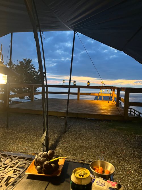 海に落ちる夕日が見れた🌅やっぱり最高キャンプ 南伊豆キャンピングテラス ファミリーキャンプ 区画サイト Izumiさんのキャンプブログ CAMPiii（キャンピー） -キャンプ専用SNS キャンプのすべてがここに集まる-