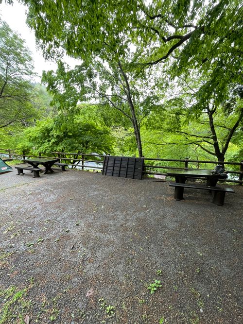 大雨キャンプ。徒歩ソロで行く奥多摩の山奥にある山のふるさと村キャンプ場 山のふるさと村 ソロキャンプ 区画サイト ma9さんのキャンプブログ CAMPiii（キャンピー） -キャンプ専用SNS キャンプのすべてがここに集まる-