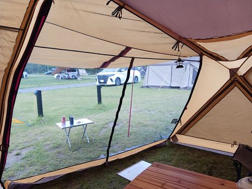 温泉を楽しみ、御岳と乗鞍を望む標高1400mの絶景キャンプで秋を食らう【Day1】寒い(*_*; N.A.O.高山すずらん高原キャンプ場 ファミリーキャンプ オートサイト キャンピングカー vios outdoor'sさんのキャンプブログ CAMPiii(キャンピー) -キャンプ専用SNS キャンプのすべてがここに集まる-