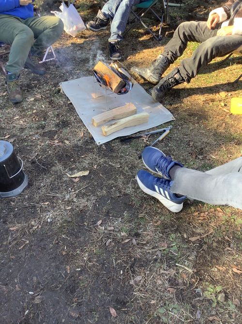 Vol.110 25/NO.29 今年最後の集い‼️ 〆は牡丹鍋で‼️ 坂戸市 ソロキャンプ フリーサイト 🔥焚き火🔥さんのキャンプブログ CAMPiii（キャンピー） -キャンプ専用SNS キャンプのすべてがここに集まる-