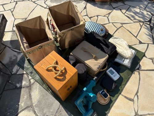 庭キャンしながらギア整理 ソロキャンプ フリーサイト まつけんさんのキャンプブログ CAMPiii（キャンピー） -キャンプ専用SNS キャンプのすべてがここに集まる-