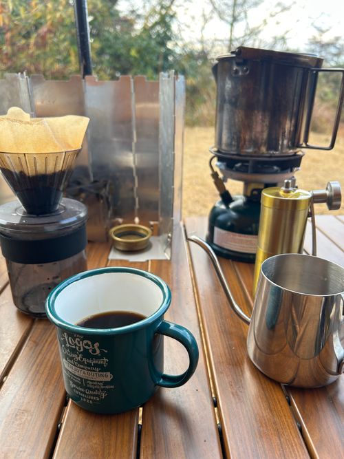 猫様と猫様に食われたパンと猫様に食われたパンを戴く下僕 大芦高原キャンプ場 ソロキャンプ フリーサイト おくさんさんのキャンプブログ CAMPiii（キャンピー） -キャンプ専用SNS キャンプのすべてがここに集まる-