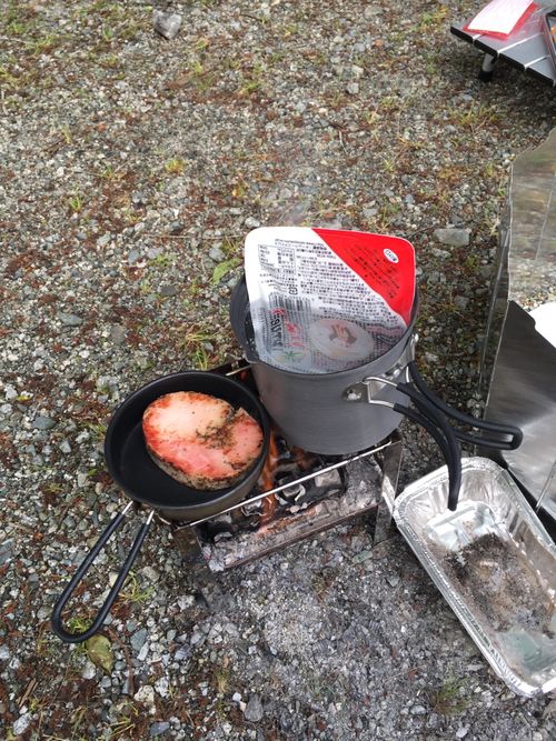 初めてのソロキャンプ 山北町 ソロキャンプ 区画サイト オートサイト ASAPさんのキャンプブログ CAMPiii（キャンピー） -キャンプ専用SNS キャンプのすべてがここに集まる-