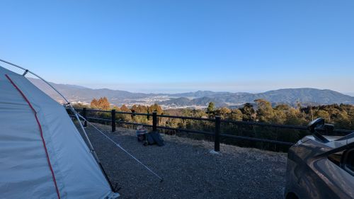 雪が解け　妻が目覚めた　誕生日🎂 FUNAYAMA MOUNTAIN ファミリーキャンプ 区画サイト オートサイト ヒゲキャンさんのキャンプブログ CAMPiii（キャンピー） -キャンプ専用SNS キャンプのすべてがここに集まる-