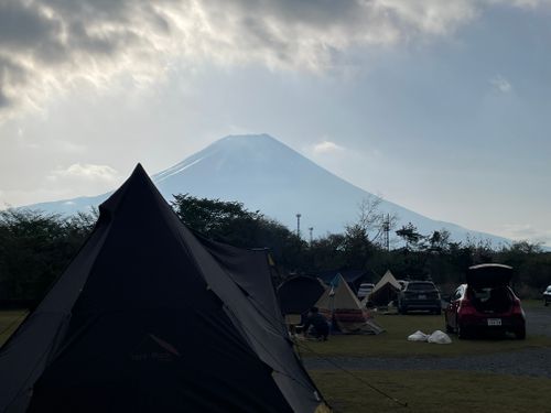 富士山キャンプと新倉浅間公園 朝霧Camp Base そらいろキャンプ場（フリーサイト・区画サイト・電源区画サイト） ファミリーキャンプ フリーサイト Kojiさんのキャンプブログ CAMPiii（キャンピー） -キャンプ専用SNS キャンプのすべてがここに集まる-
