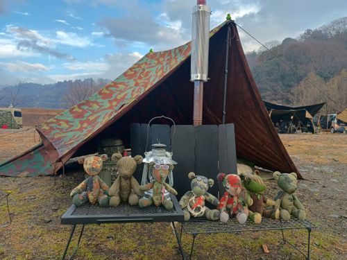 2025年   またしても 雨の軍幕祭り 角田大橋河川敷 ソロキャンプ フリーサイト ウエィダーさんのキャンプブログ CAMPiii（キャンピー） -キャンプ専用SNS キャンプのすべてがここに集まる-