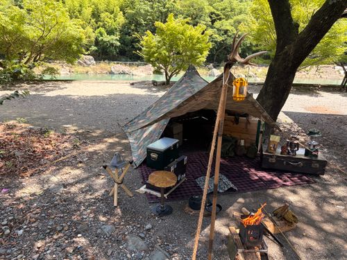 飛行機雲&times;camoⅡ（低空張り） ソロキャンプ フリーサイト Camp 'n'g  Roll♪🏁さんのキャンプブログ CAMPiii（キャンピー） -キャンプ専用SNS キャンプのすべてがここに集まる-