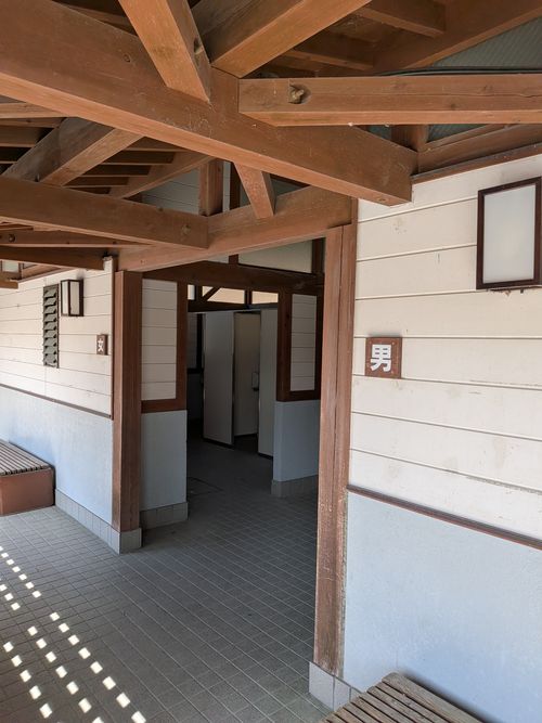 山散歩キャンプ ともえ川Park グループキャンプ 区画サイト オートサイト IZUIZUさんのキャンプブログ CAMPiii（キャンピー） -キャンプ専用SNS キャンプのすべてがここに集まる-