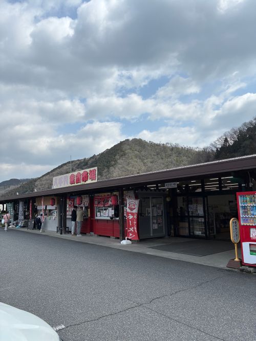 2026年3回目、湖畔キャン🏖️ キャンプ&コテージ フォレスタ広島 ファミリーキャンプ 区画サイト オートサイト わいげさんのキャンプブログ CAMPiii（キャンピー） -キャンプ専用SNS キャンプのすべてがここに集まる-