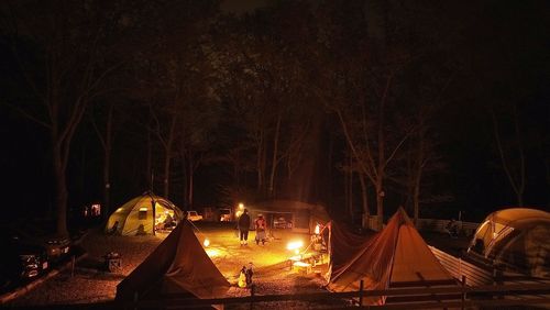 玉ねぎ王に、オレはなる！ CAMP&times;WOODS グループキャンプ 区画サイト スローライフに憧れるさんのキャンプブログ CAMPiii（キャンピー） -キャンプ専用SNS キャンプのすべてがここに集まる-