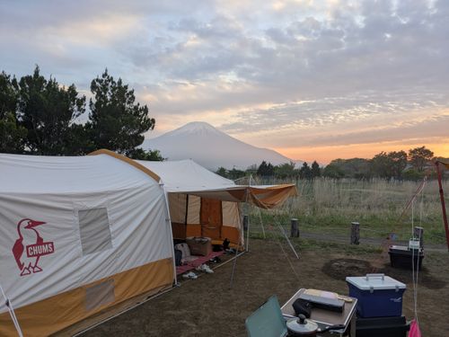 富士山満喫キャンプ LScamp山中湖 ファミリーキャンプ グループキャンプ 区画サイト ひなはるさんのキャンプブログ CAMPiii（キャンピー） -キャンプ専用SNS キャンプのすべてがここに集まる-