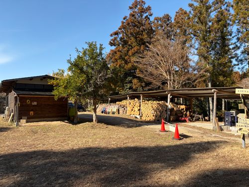 鶏と猫と面白い人@しげキャン しげキャン ソロキャンプ フリーサイト ぺちゃさんのキャンプブログ CAMPiii（キャンピー） -キャンプ専用SNS キャンプのすべてがここに集まる-