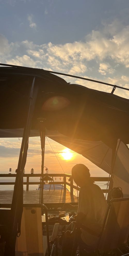 海に落ちる夕日が見れた🌅やっぱり最高キャンプ 南伊豆キャンピングテラス ファミリーキャンプ 区画サイト Izumiさんのキャンプブログ CAMPiii（キャンピー） -キャンプ専用SNS キャンプのすべてがここに集まる-