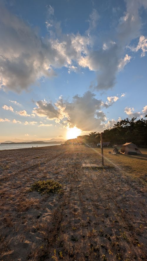 久しぶりの連泊キャンプ（ハーモニーランド付き） 野遊び浜キャンプ場 ファミリーキャンプ フリーサイト ヒゲキャンさんのキャンプブログ CAMPiii（キャンピー） -キャンプ専用SNS キャンプのすべてがここに集まる-