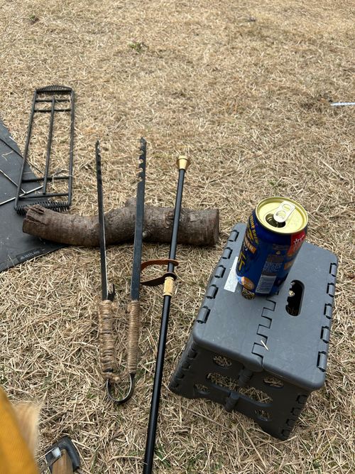 猫様と猫様に食われたパンと猫様に食われたパンを戴く下僕 大芦高原キャンプ場 ソロキャンプ フリーサイト おくさんさんのキャンプブログ CAMPiii（キャンピー） -キャンプ専用SNS キャンプのすべてがここに集まる-