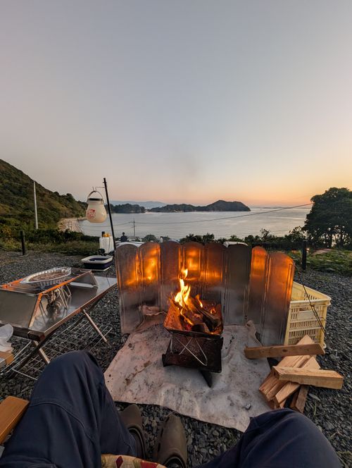 良い天気の上蒲刈島 かじかじテラスcampfield ソロキャンプ 区画サイト ともっちさんのキャンプブログ CAMPiii（キャンピー） -キャンプ専用SNS キャンプのすべてがここに集まる-