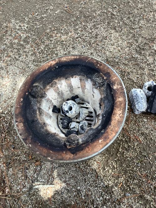 Vol.115 26/NO.05 今年も早速再開初日にお肉焼き焼きに行く‼️ 笛吹小屋キャンプ場 ソロキャンプ 区画サイト 🔥焚き火🔥さんのキャンプブログ CAMPiii（キャンピー） -キャンプ専用SNS キャンプのすべてがここに集まる-