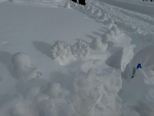 大人だけど雪遊び全振りキャンプ⛄️❄️🗿 白川郷ひらせ温泉キャンプサイト グループキャンプ フリーサイト ぐうたら夫婦さんのキャンプブログ CAMPiii（キャンピー） -キャンプ専用SNS キャンプのすべてがここに集まる-