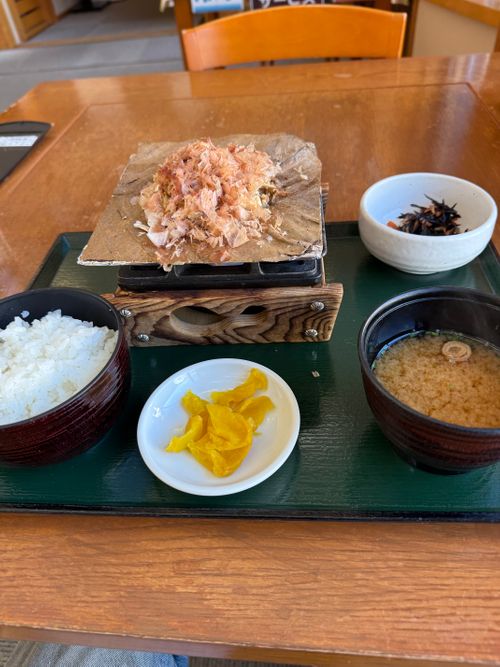 雪中キャンのおすすめ さくら街道みぼろ湖畔オートキャンプサイト ソロキャンプ 区画サイト シルバーズさんのキャンプブログ CAMPiii（キャンピー） -キャンプ専用SNS キャンプのすべてがここに集まる-