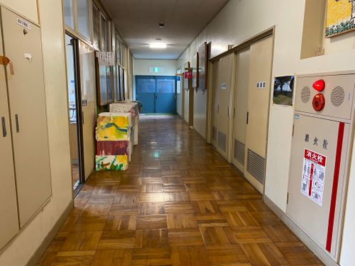 廃校リノベーションキャンプ🏕️ CAMPiece南足柄 廃校キャンプ場 ソロキャンプ 区画サイト ケイスケさんのキャンプブログ CAMPiii（キャンピー） -キャンプ専用SNS キャンプのすべてがここに集まる-