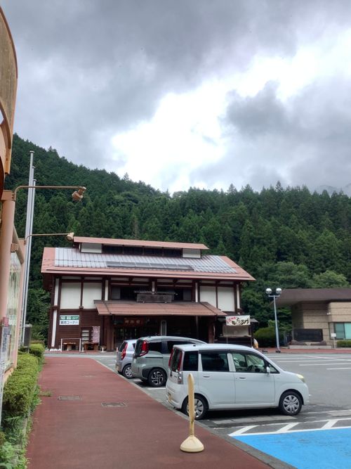 Vol.100 25/NO.19 涼しい所目指して行く‼️ 笛吹小屋キャンプ場 ソロキャンプ 区画サイト 🔥焚き火🔥さんのキャンプブログ CAMPiii(キャンピー) -キャンプ専用SNS キャンプのすべてがここに集まる-