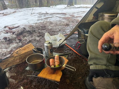 今シーズン初の雪中キャンプ。つーか氷中キャンプ。 飛騨荘川 一色の森キャンプ場 ソロキャンプ 区画サイト まっつんさんのキャンプブログ CAMPiii（キャンピー） -キャンプ専用SNS キャンプのすべてがここに集まる-