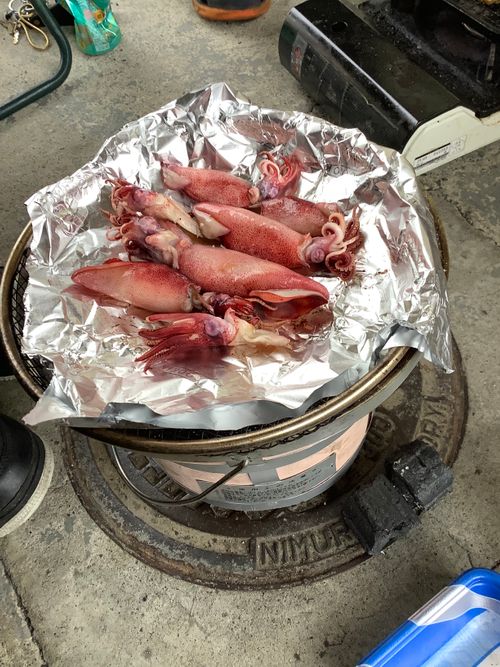 Vol.118 26/NO.08 生憎の雨の中でも倉庫でやった恒例のBBQ会‼️ ソロキャンプ 🔥焚き火🔥さんのキャンプブログ CAMPiii（キャンピー） -キャンプ専用SNS キャンプのすべてがここに集まる-