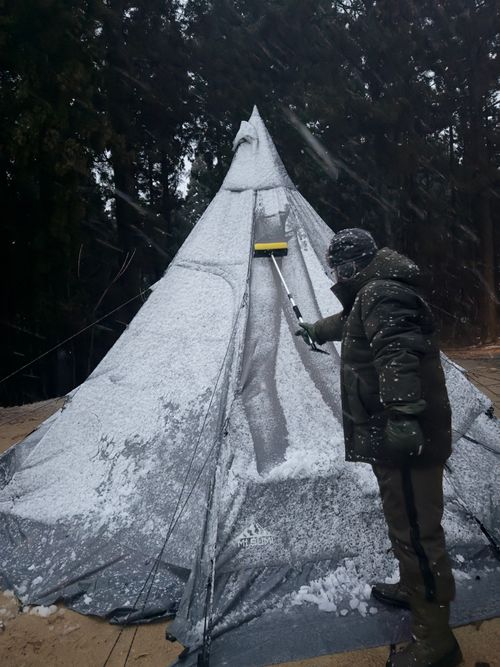 新年雪中デビュー⛄️❄️🌨🏔️@前編 閑乗寺公園 第2キャンプ場 ファミリーキャンプ 区画サイト オートサイト ぐうたら夫婦さんのキャンプブログ CAMPiii（キャンピー） -キャンプ専用SNS キャンプのすべてがここに集まる-