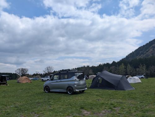 雨にも負けず風にも負けず&hellip; ふもとっぱらキャンプ場 ファミリーキャンプ 好々爺🇯🇵さんのキャンプブログ CAMPiii（キャンピー） -キャンプ専用SNS キャンプのすべてがここに集まる-