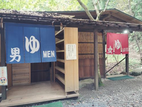 晴れた✨ 日光・まなかの森 キャンプ&スパリゾート ソロキャンプ 区画サイト しずさんのキャンプブログ CAMPiii(キャンピー) -キャンプ専用SNS キャンプのすべてがここに集まる-